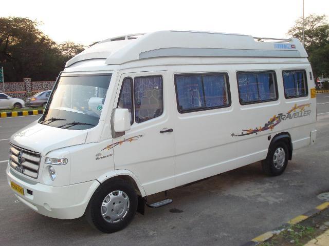 17 seater mini bus on hire in mumbai